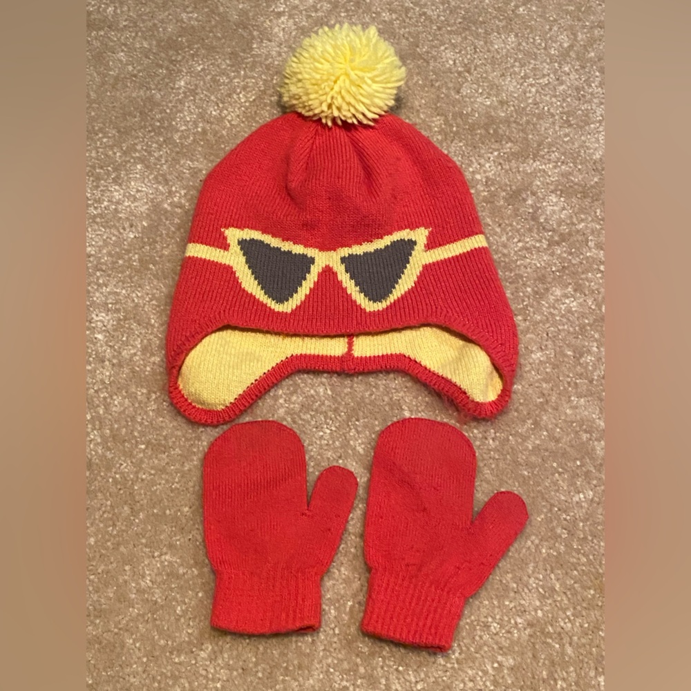 Toddler girls googles hat with matching mittens 2T - 5T